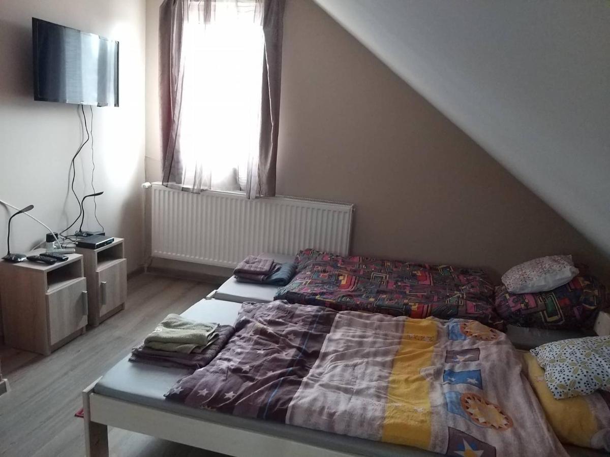 Nefelejcs Nyaralo-vendeghaz Ferienhaus Dunasziget